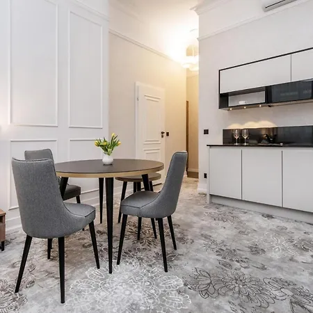 Vinfort Lägenhetshotell 4*